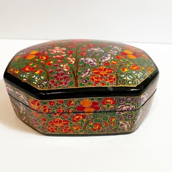 Handcrafted Lacquer Kashmir Paper Mache Trinket Box India Floral Velvet Lined - Picture 6 of 14